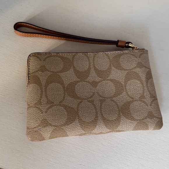 COACH Wristlet in Beige and Brown Leather Signature Logo - Picture 3 of 10